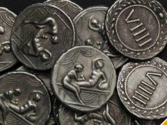 晶科能源：货币资金余额303亿未来经营性现金流